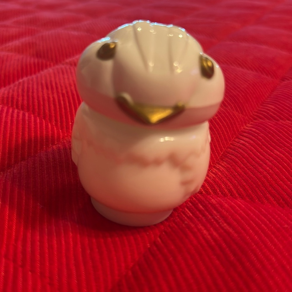 Avon Vintage Avon Milk Glass Snow Bird Chick Cream Sachet Jar EMPTY JAR